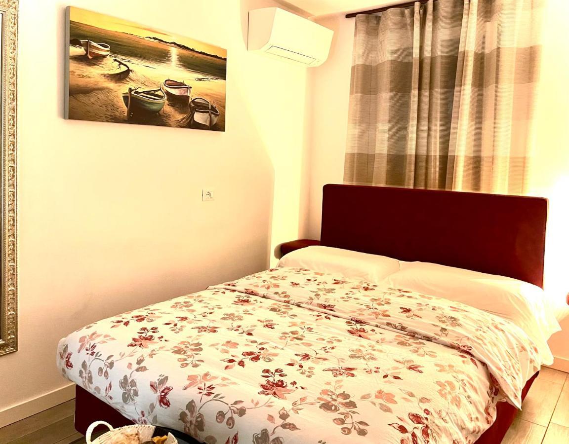 Dimora Di Charme Peschiera Del Garda Apartment Luaran gambar