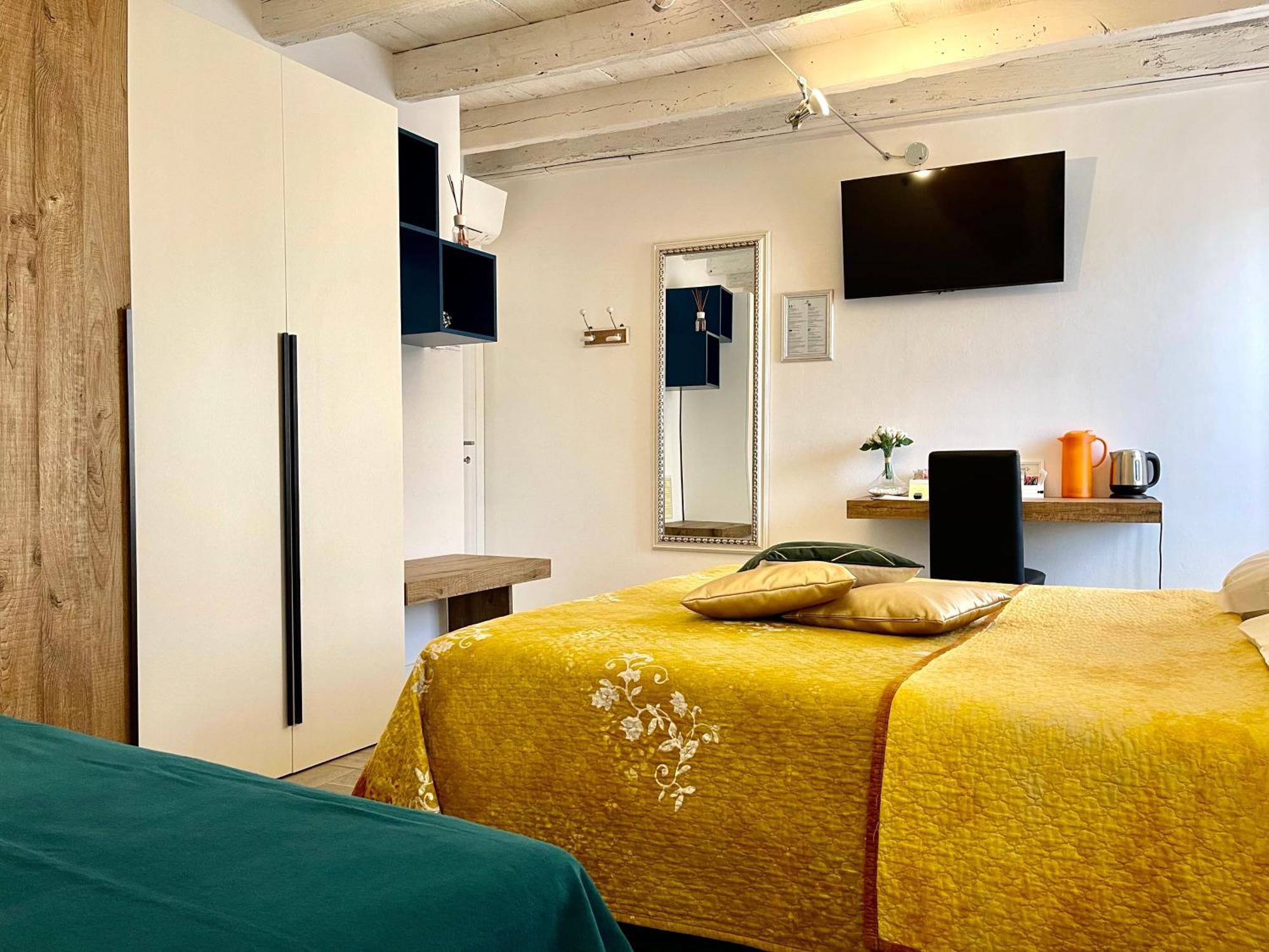 Dimora Di Charme Peschiera Del Garda Apartment Luaran gambar
